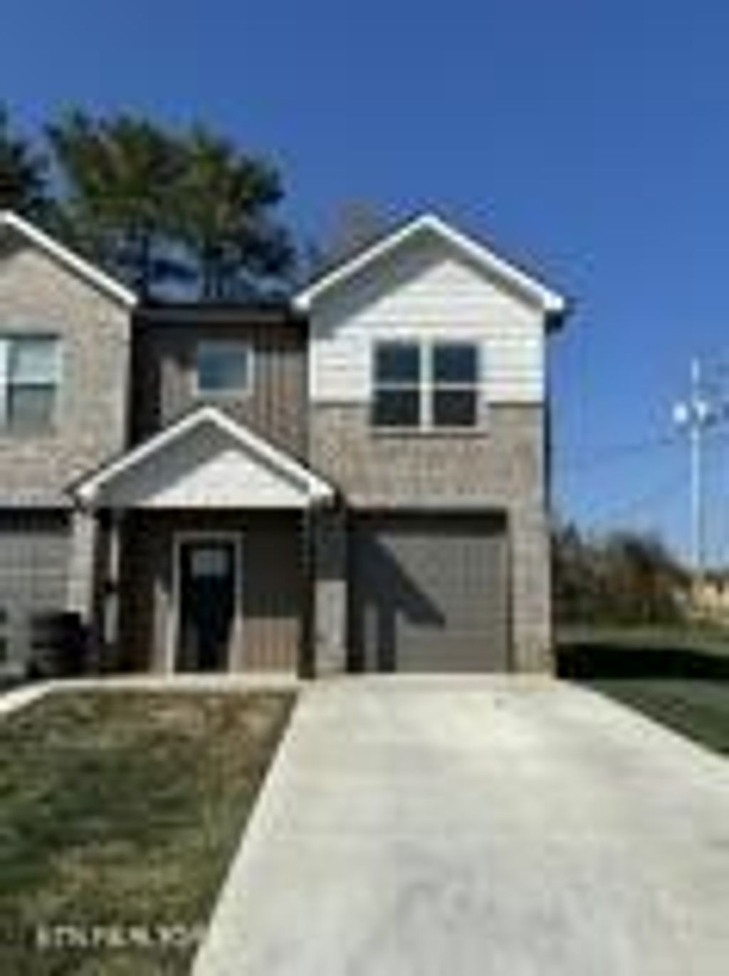 Photo of 102 Stone Ct Way, Lenoir City, TN 37771 (MLS # 1331193)