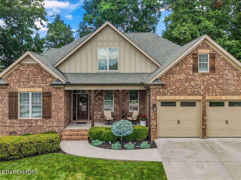 Photo of 605 Blowing Rock Lane, Knoxville, TN 37922 (MLS # 1348385)