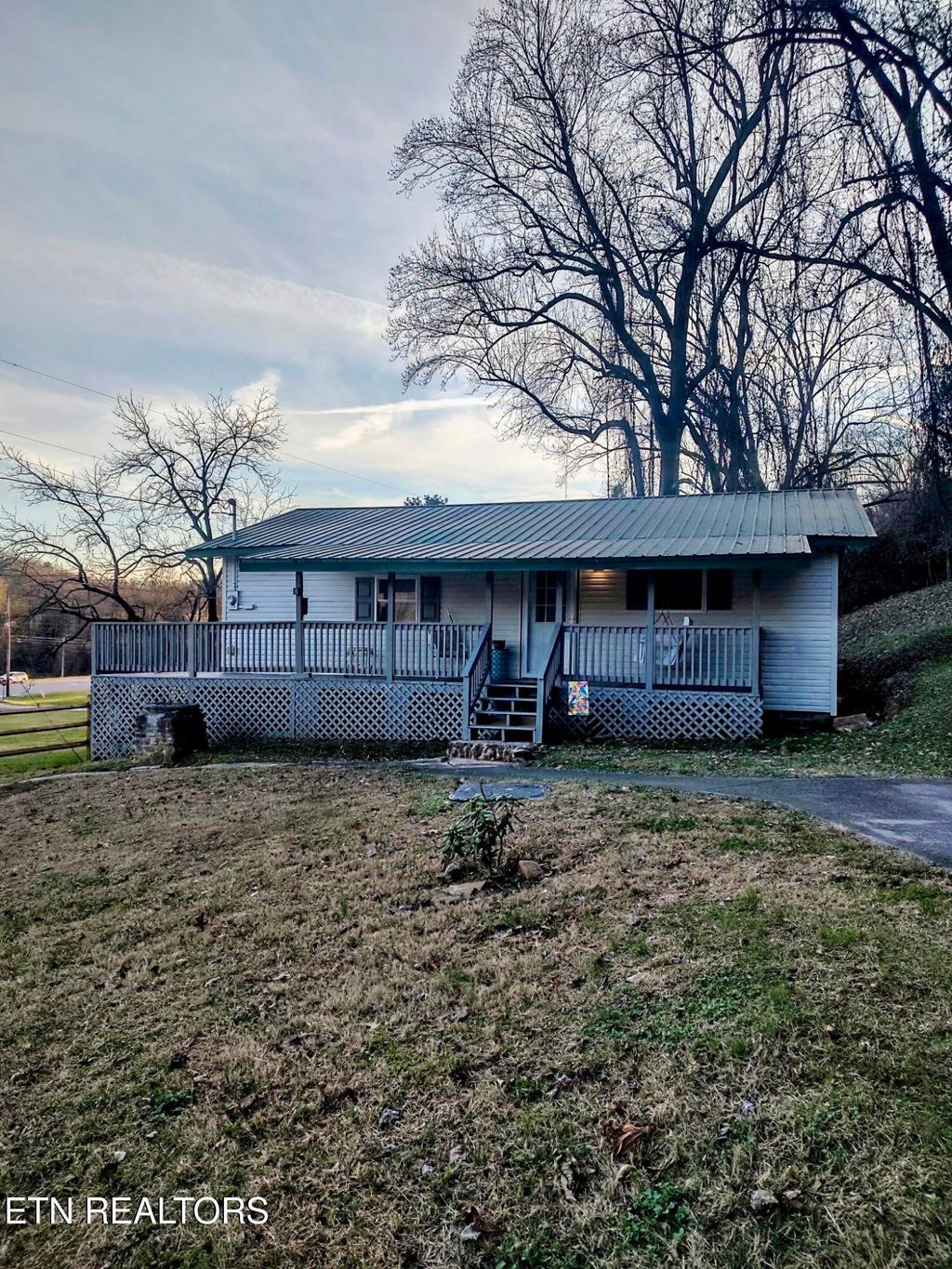 Photo of 414 Hen Valley Rd, Oliver Springs, TN 37840 (MLS # 1318968)