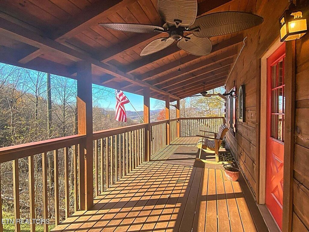 Photo of 2980 Kulpan Way, Sevierville, TN 37862 (MLS # 1337540)