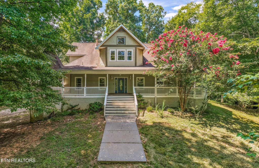 Photo of 400 Cabbage Cemetery Rd, Washburn, TN 37888 (MLS # 1350289)