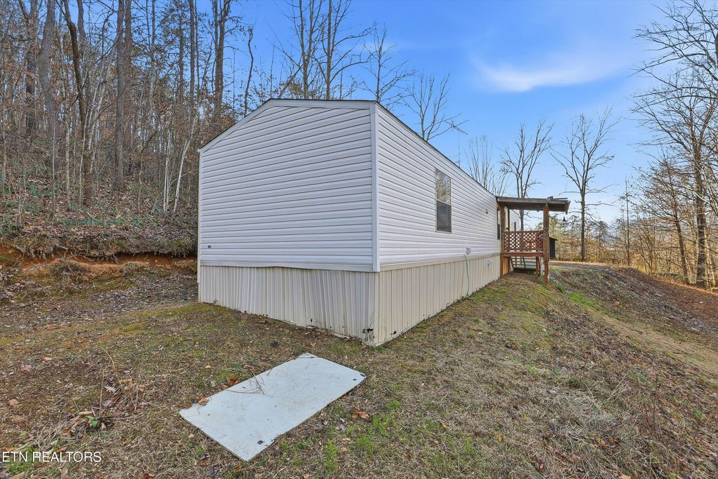 Photo of 574 Peach Orchard Rd, Andersonville, TN 37705 (MLS # 1325134)