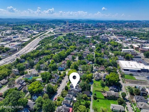 Tiny photo for 1015 Luttrell Street St, Knoxville, TN 37917 (MLS # 1313143)