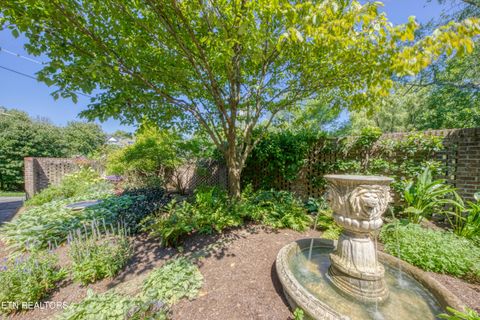 Tiny photo for 1015 Luttrell Street St, Knoxville, TN 37917 (MLS # 1313143)