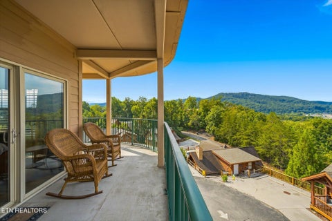 Tiny photo for 410 Big Bear Way #UNIT 3005, Pigeon Forge, TN 37863 (MLS # 1356139)