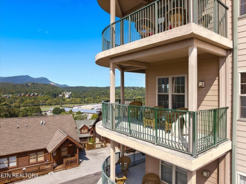 Tiny photo for 410 Big Bear Way #UNIT 3005, Pigeon Forge, TN 37863 (MLS # 1356139)
