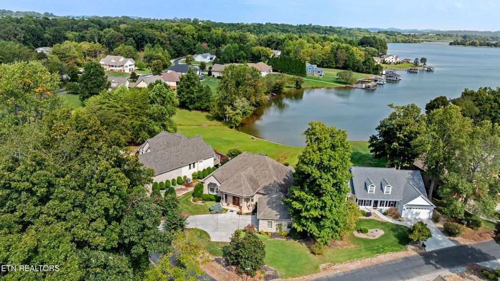 Photo of 363 Golanvyi Tr, Vonore, TN 37885 (MLS # 1315767)