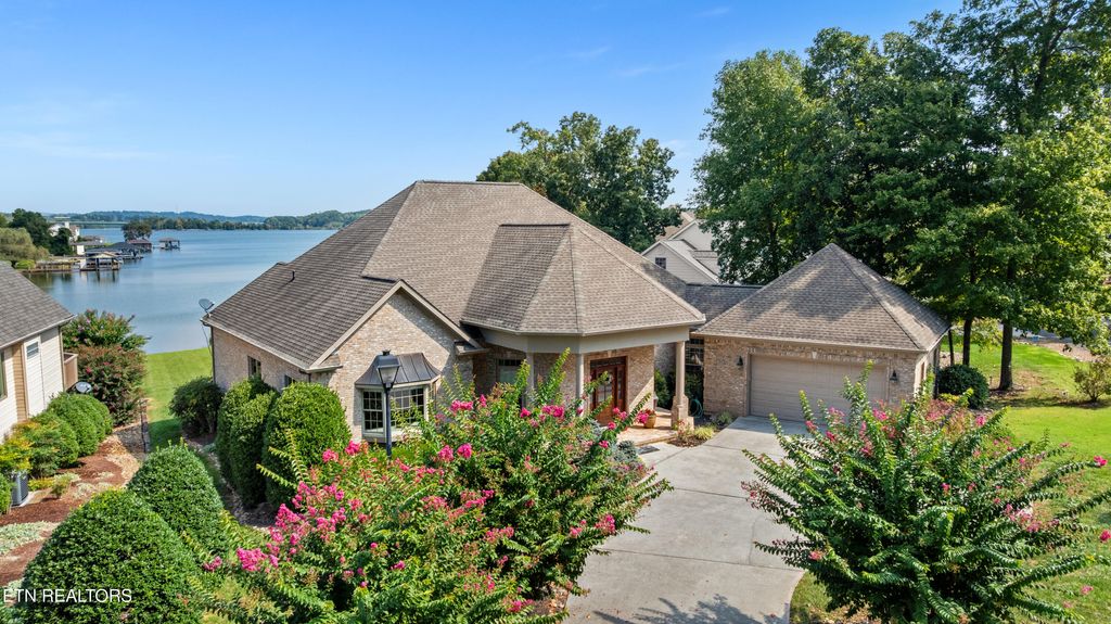 Photo of 363 Golanvyi Tr, Vonore, TN 37885 (MLS # 1315767)