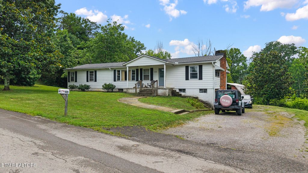 Photo of 105 Johnson Gap Rd, Clinton, TN 37716 (MLS # 1308376)