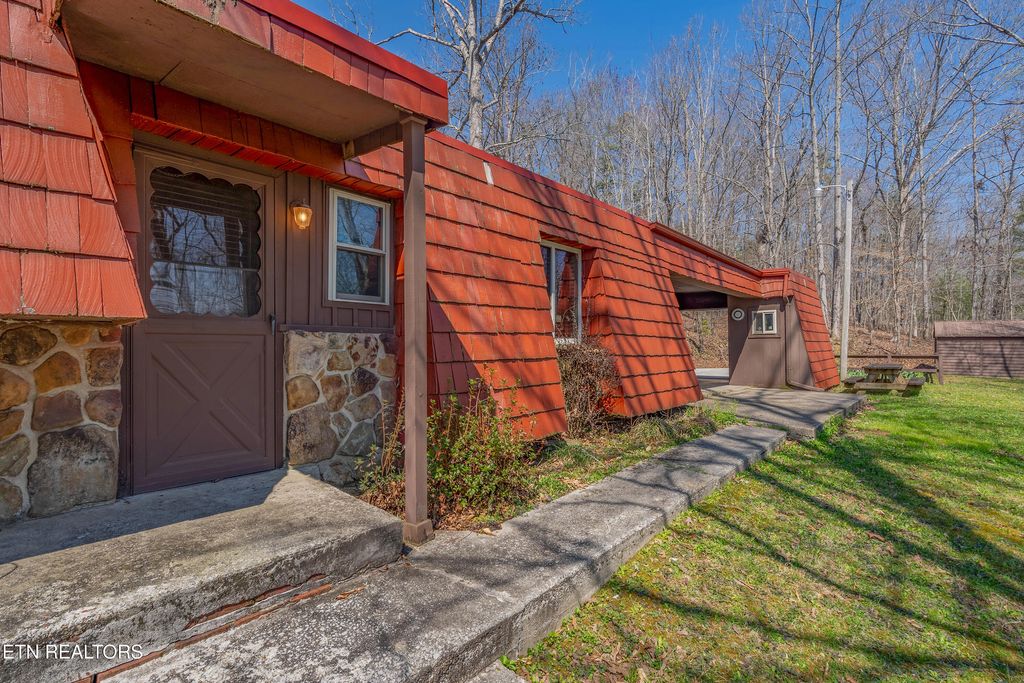 Photo of 1593 Baker Hwy, Huntsville, TN 37756 (MLS # 1333726)
