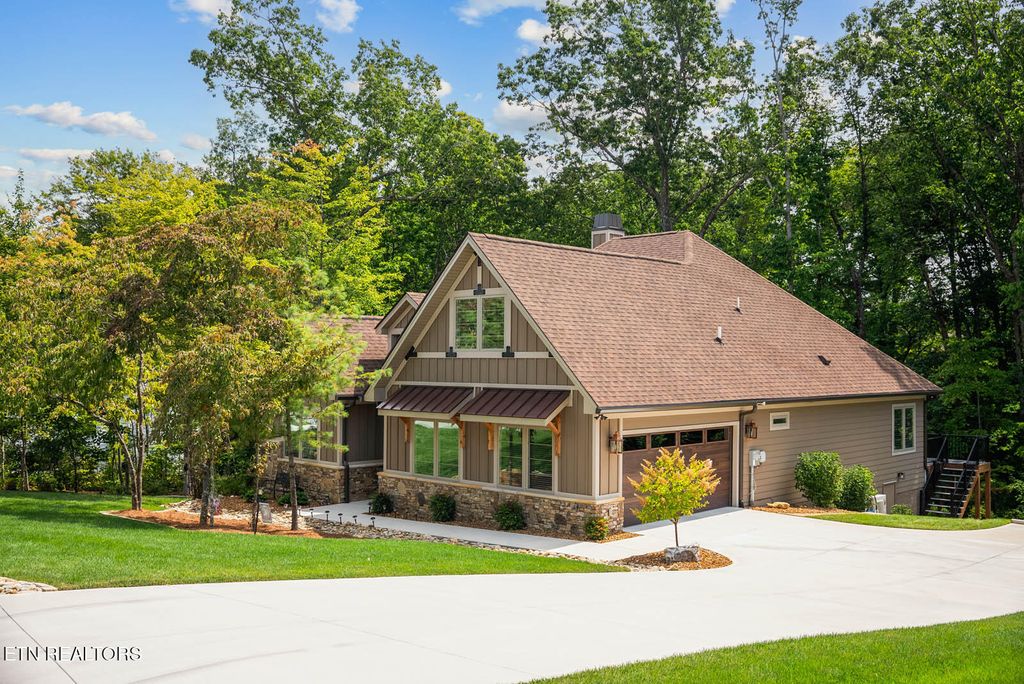 Photo of 51 Cedar Ridge Circle, Fairfield Glade, TN 38558 (MLS # 1313353)