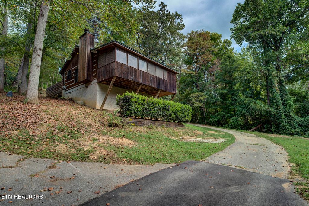 Photo of 1540 Walt Price Rd, Sevierville, TN 37876 (MLS # 1317089)