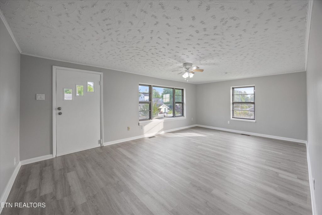 Photo of 826 Sidebrook Ave, Knoxville, TN 37921 (MLS # 1337173)