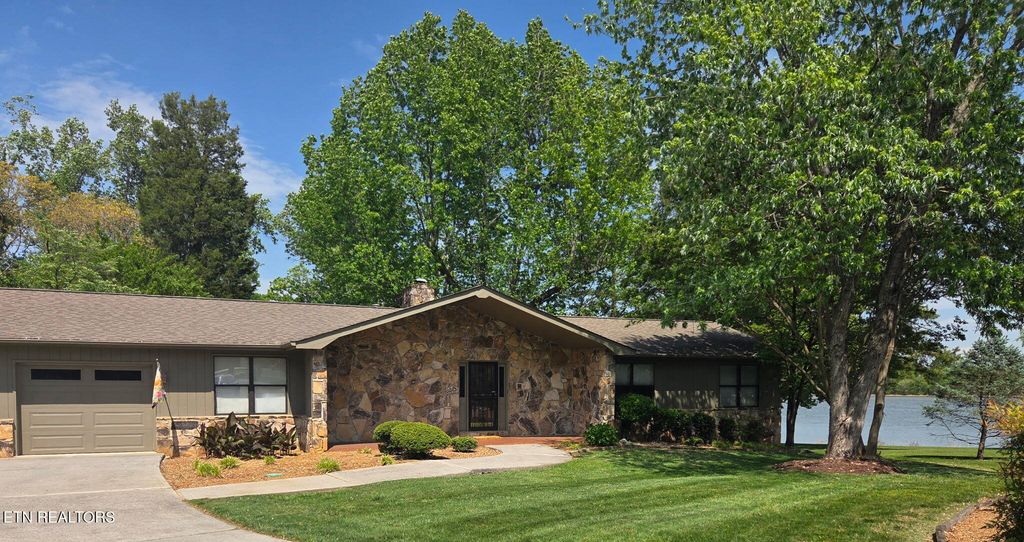 Photo of 3701 River Trace Lane, Knoxville, TN 37920 (MLS # 1340349)