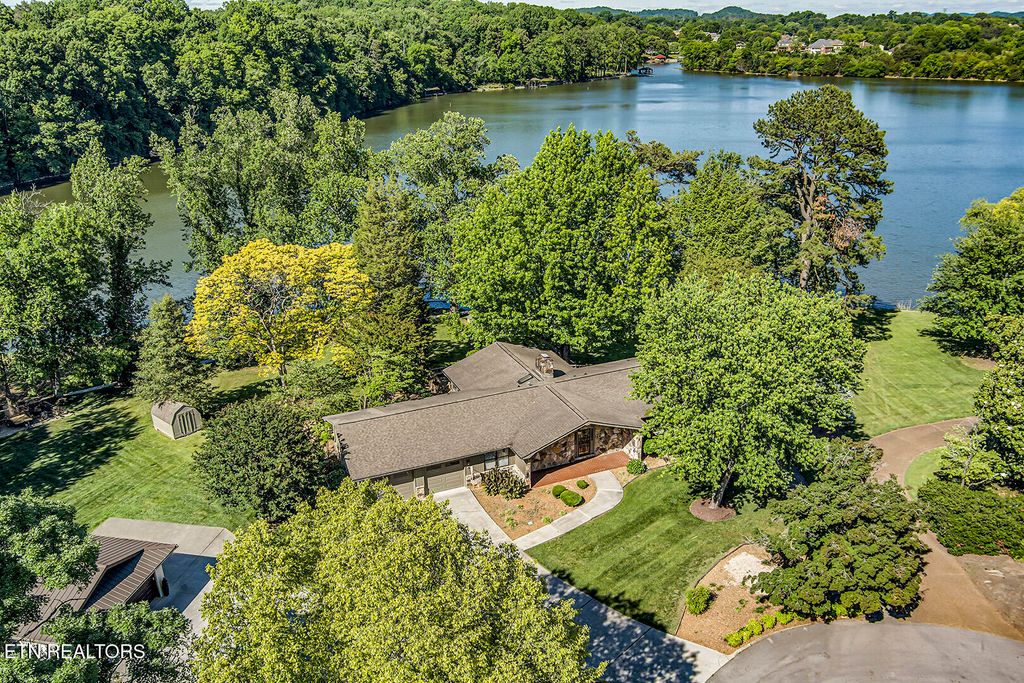 Photo of 3701 River Trace Lane, Knoxville, TN 37920 (MLS # 1340349)