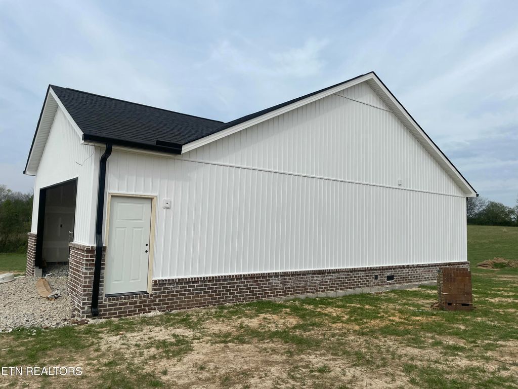 Photo of 5821 Caldwell Rd, Loudon, TN 37774 (MLS # 1324374)