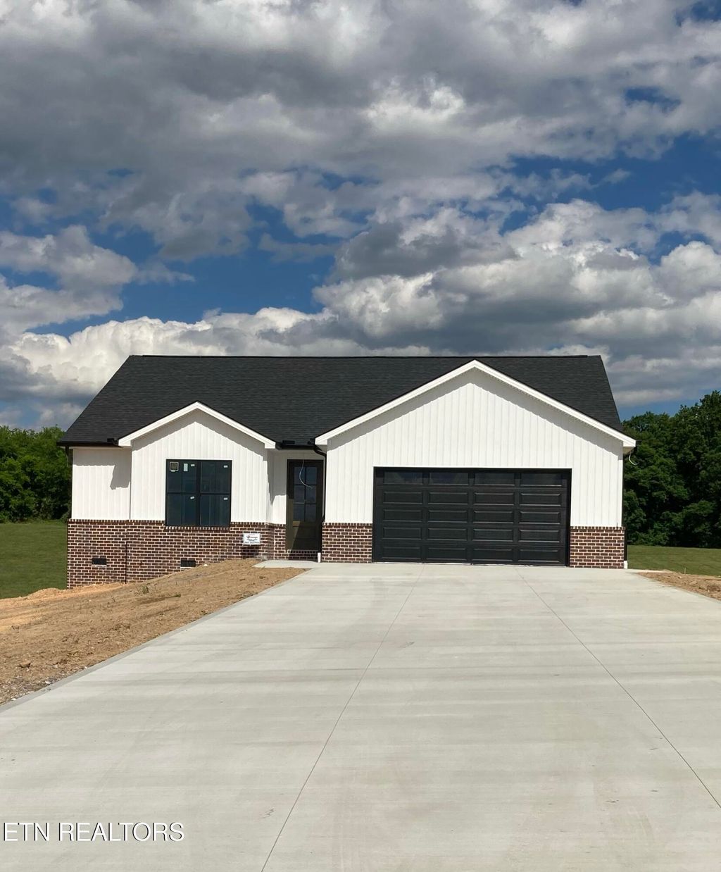 Photo of 5821 Caldwell Rd, Loudon, TN 37774 (MLS # 1324374)