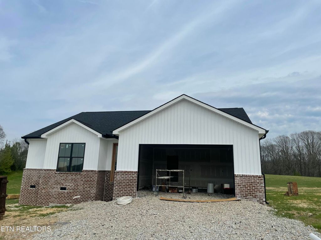 Photo of 5821 Caldwell Rd, Loudon, TN 37774 (MLS # 1324374)