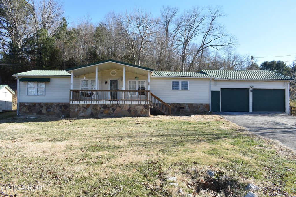 Photo of 283 Hunley Rd, Speedwell, TN 37870 (MLS # 1324345)