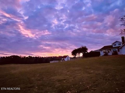 Tiny photo for 172 W Meeting St, Dandridge, TN 37725 (MLS # 1331364)