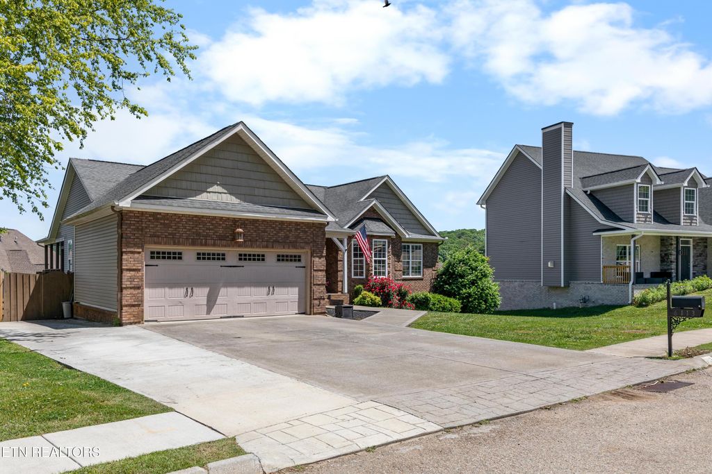 Photo of 6113 Stratford Park Blvd #2, Knoxville, TN 37912 (MLS # 1340566)