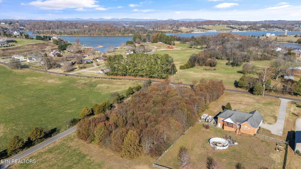 Photo of 3727 Holston College Rd, Louisville, TN 37777 (MLS # 1284459)