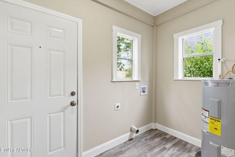 Tiny photo for 2820 E 5th Ave, Knoxville, TN 37914 (MLS # 1340231)