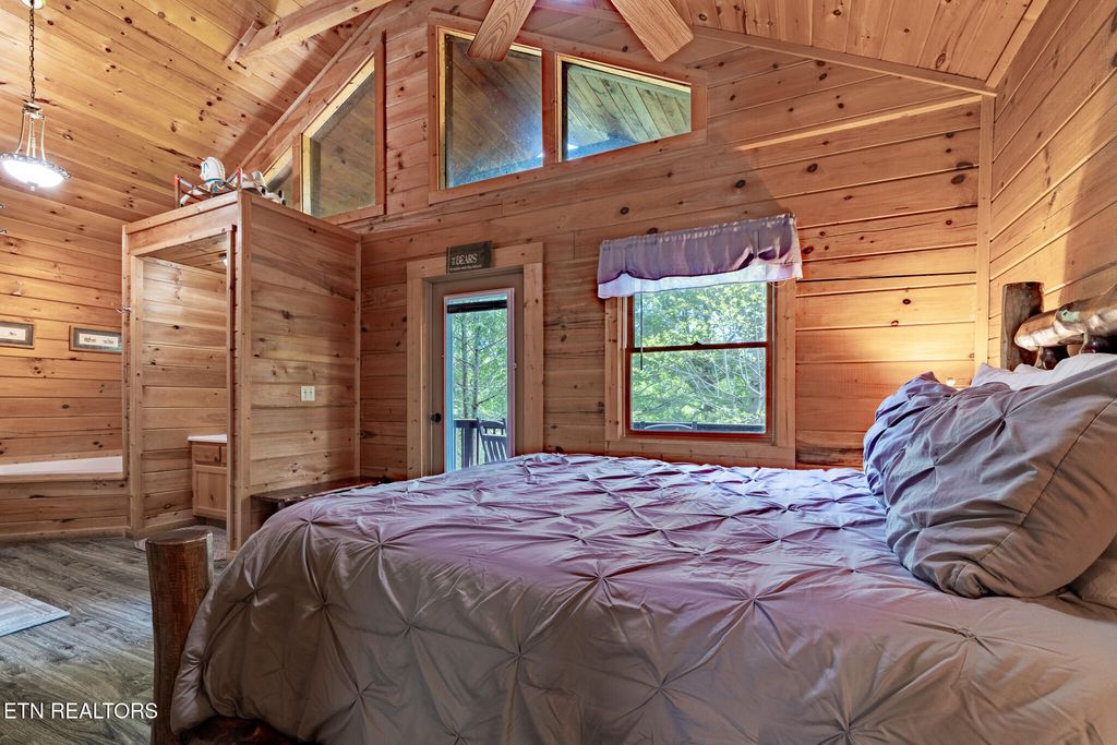 Photo of 1745 Mountain Shadows Way, Gatlinburg, TN 37738 (MLS # 1299400)