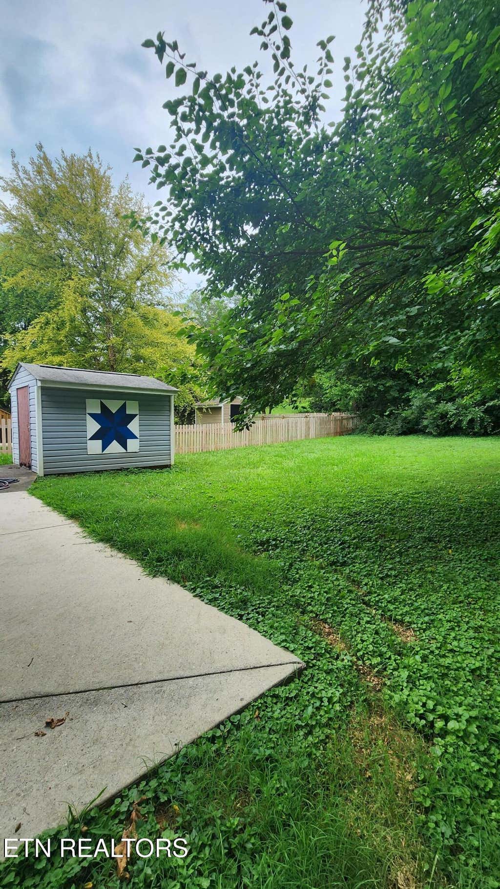 Photo of 1409 Morningside Ave, Maryville, TN 37804 (MLS # 1347886)