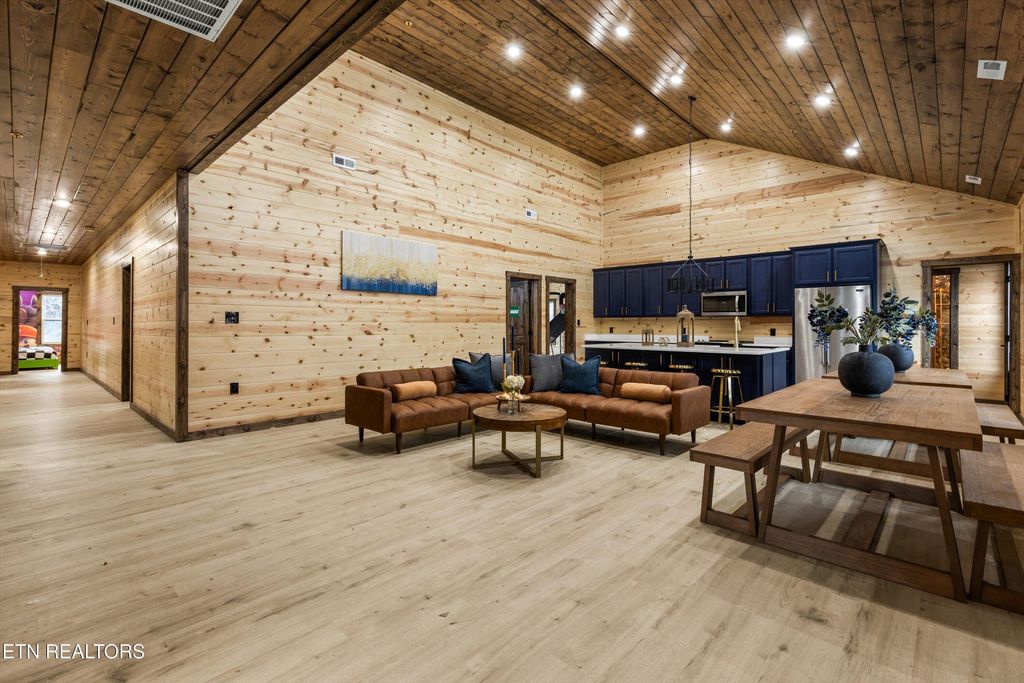 Photo of 2671 High Valley Drive, Pigeon Forge, TN 37863 (MLS # 1264227)