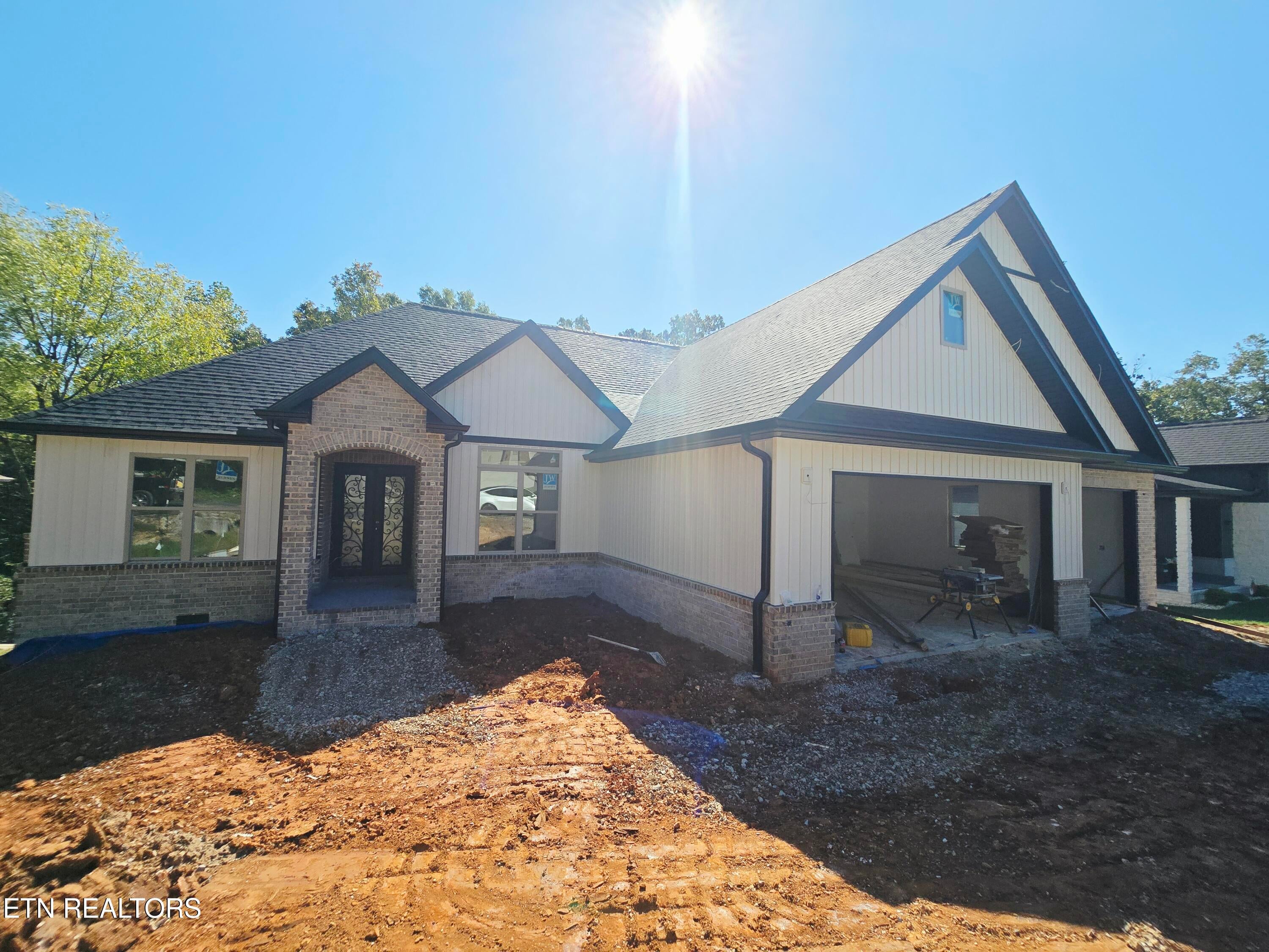 134 Amohi Way