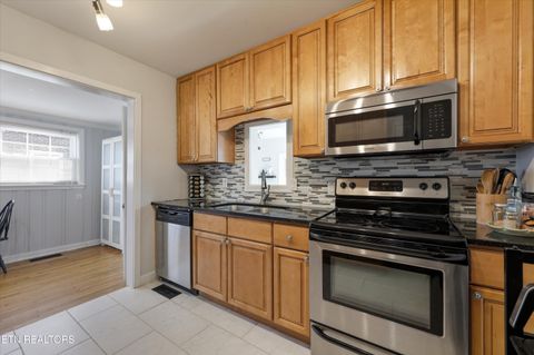 Tiny photo for 140 Hillcrest Drive, Knoxville, TN 37918 (MLS # 1335036)