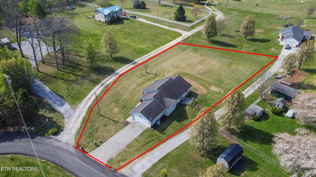 Photo of 106 McDowell Lane, Seymour, TN 37865 (MLS # 1326423)