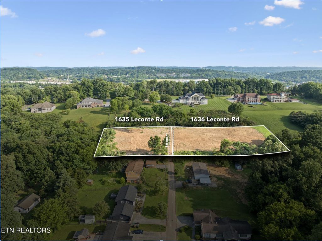 Photo of 1635 Leconte Rd, Knoxville, TN 37914 (MLS # 1333872)