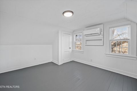 Tiny photo for 183 Laurel Rd, Clinton, TN 37716 (MLS # 1326454)