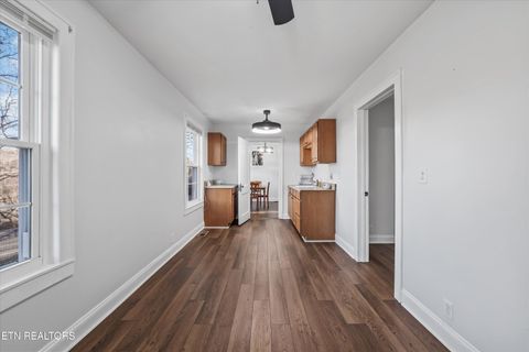 Tiny photo for 183 Laurel Rd, Clinton, TN 37716 (MLS # 1326454)