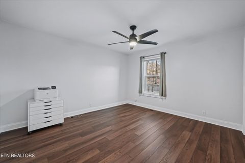 Tiny photo for 183 Laurel Rd, Clinton, TN 37716 (MLS # 1326454)