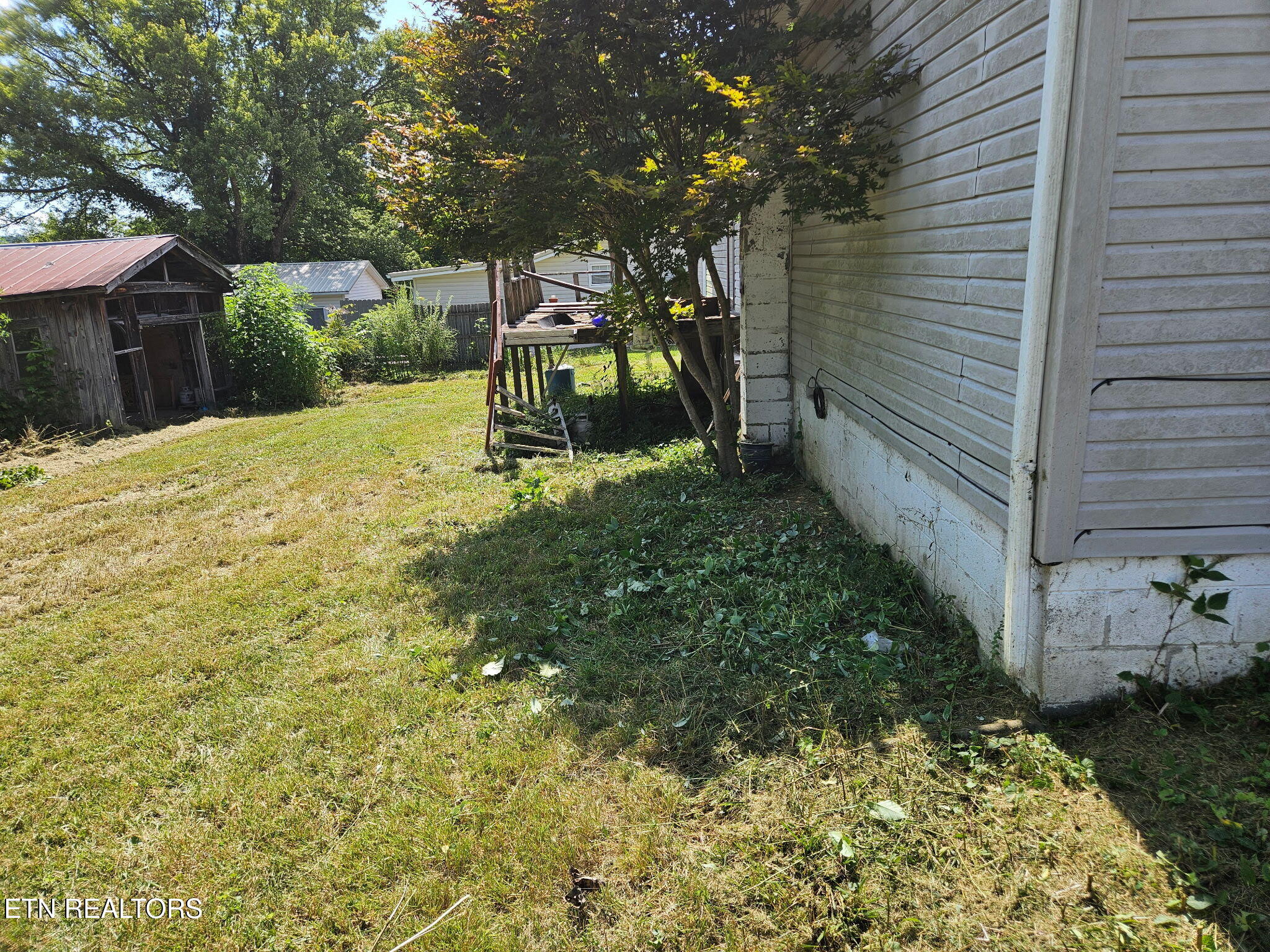 145 Crabtree Lane
