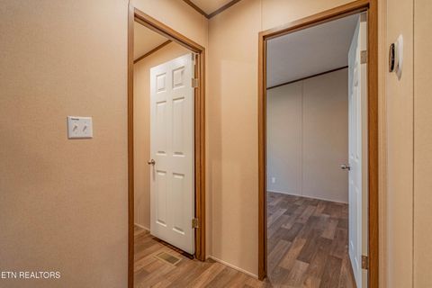 Tiny photo for 2228 Daisy Ave, Knoxville, TN 37915 (MLS # 1327038)