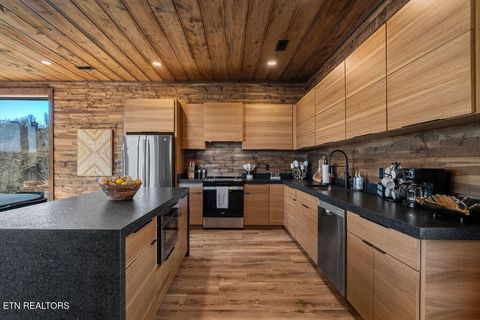 Tiny photo for 545 Edgewood Drive, Gatlinburg, TN 37738 (MLS # 1332778)