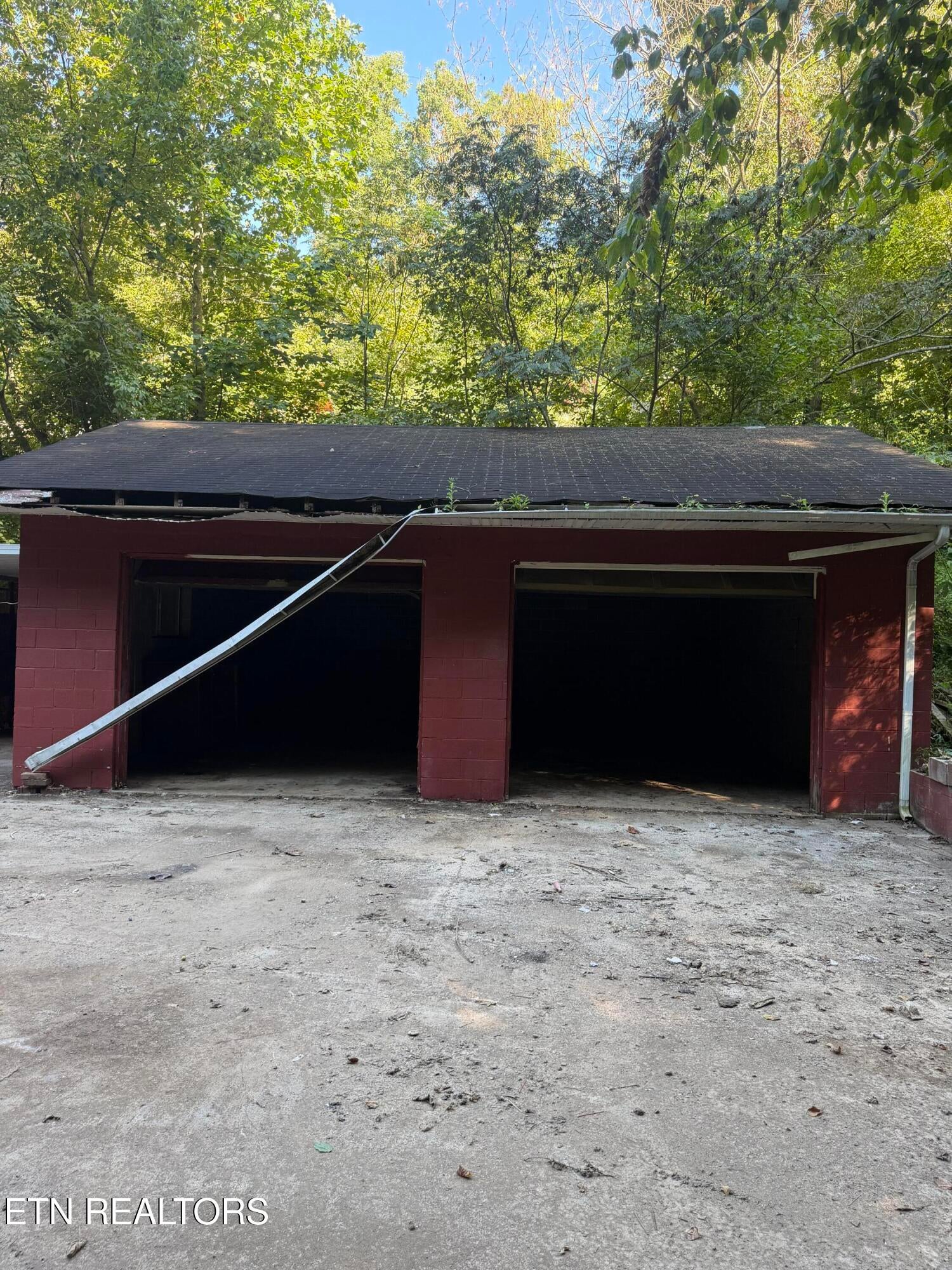 260 Dark Hollow Rd