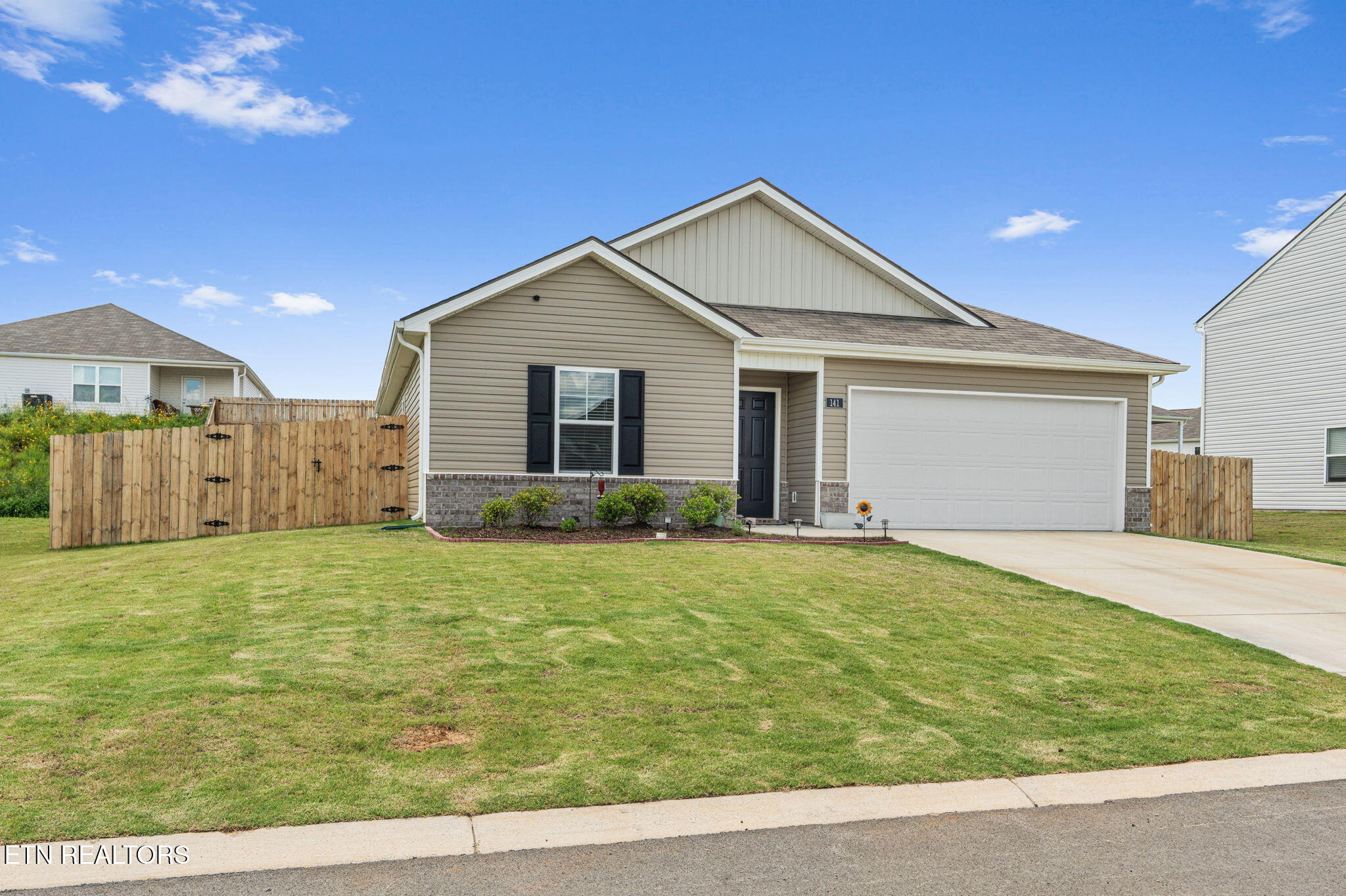 141 Crescent Circle