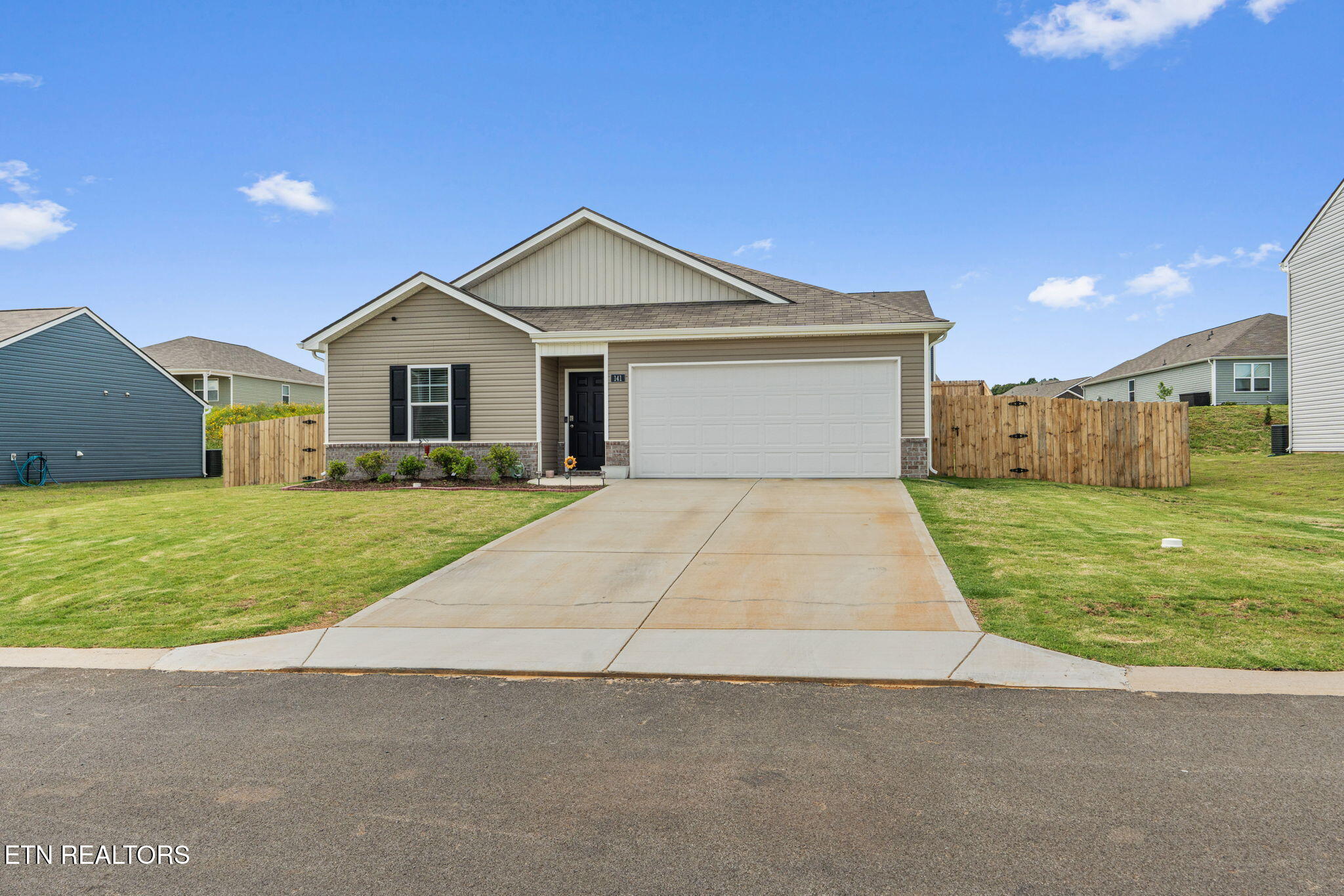 141 Crescent Circle