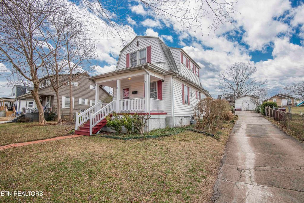 Photo of 267 Telford St, Alcoa, TN 37701 (MLS # 1289911)