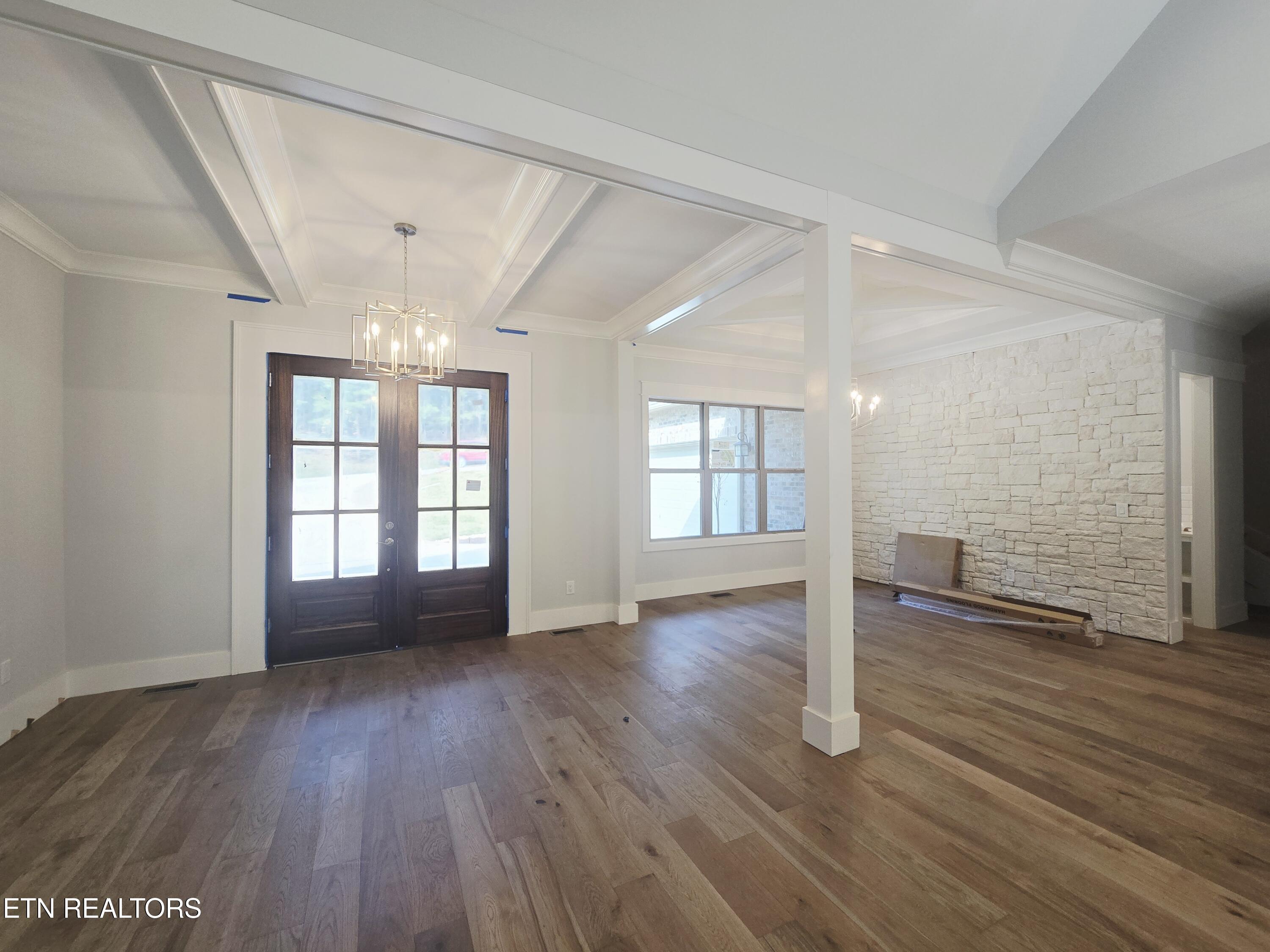 102 Tanasi Drive