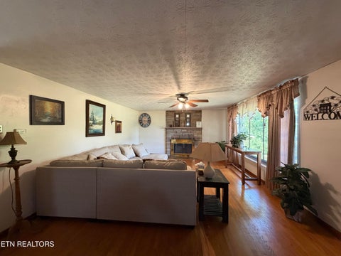 Tiny photo for 6111 Nashville Hwy, Deer Lodge, TN 37726 (MLS # 1356108)