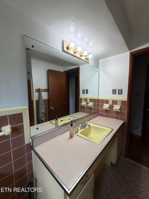 Tiny photo for 6111 Nashville Hwy, Deer Lodge, TN 37726 (MLS # 1356108)