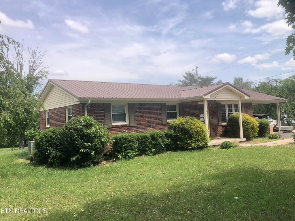 Photo of 1567 Clemmons Rd, Cookeville, TN 38501 (MLS # 1338800)