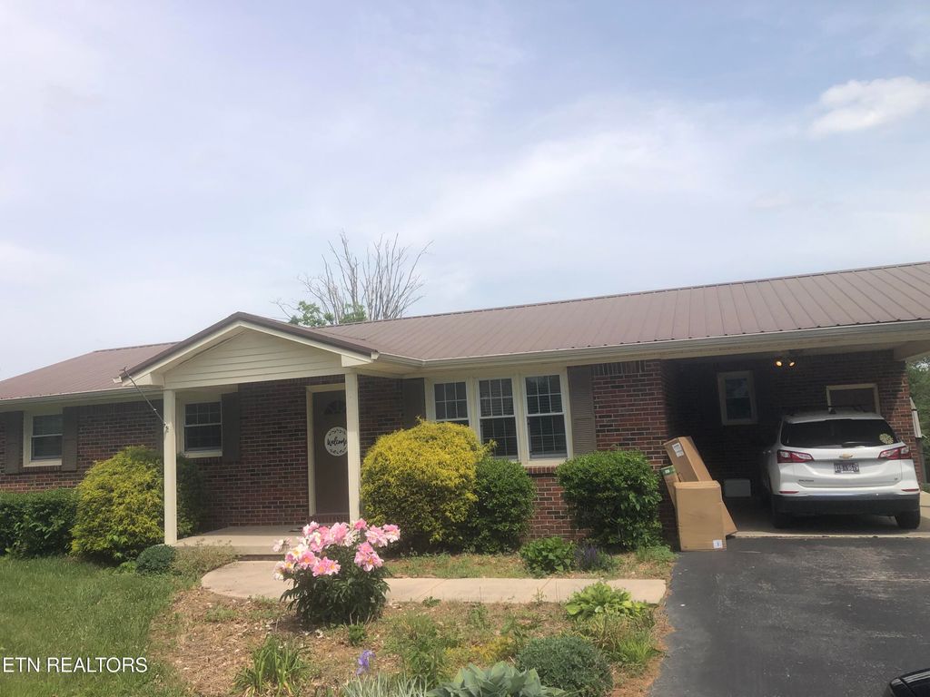 Photo of 1567 Clemmons Rd, Cookeville, TN 38501 (MLS # 1338800)