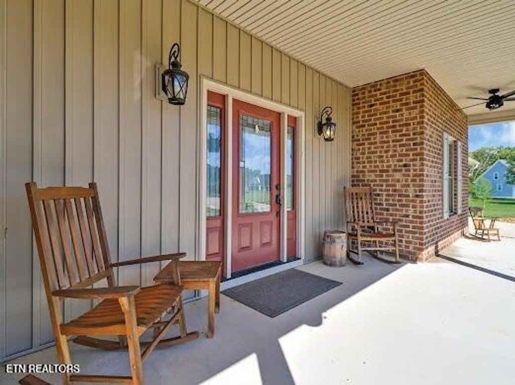 Photo of 233 Copper Point, Crossville, TN 38555 (MLS # 1314678)